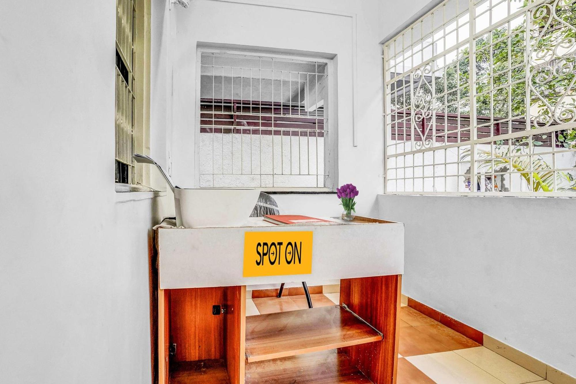 Spot On Jayesh Guest House Насик Экстерьер фото